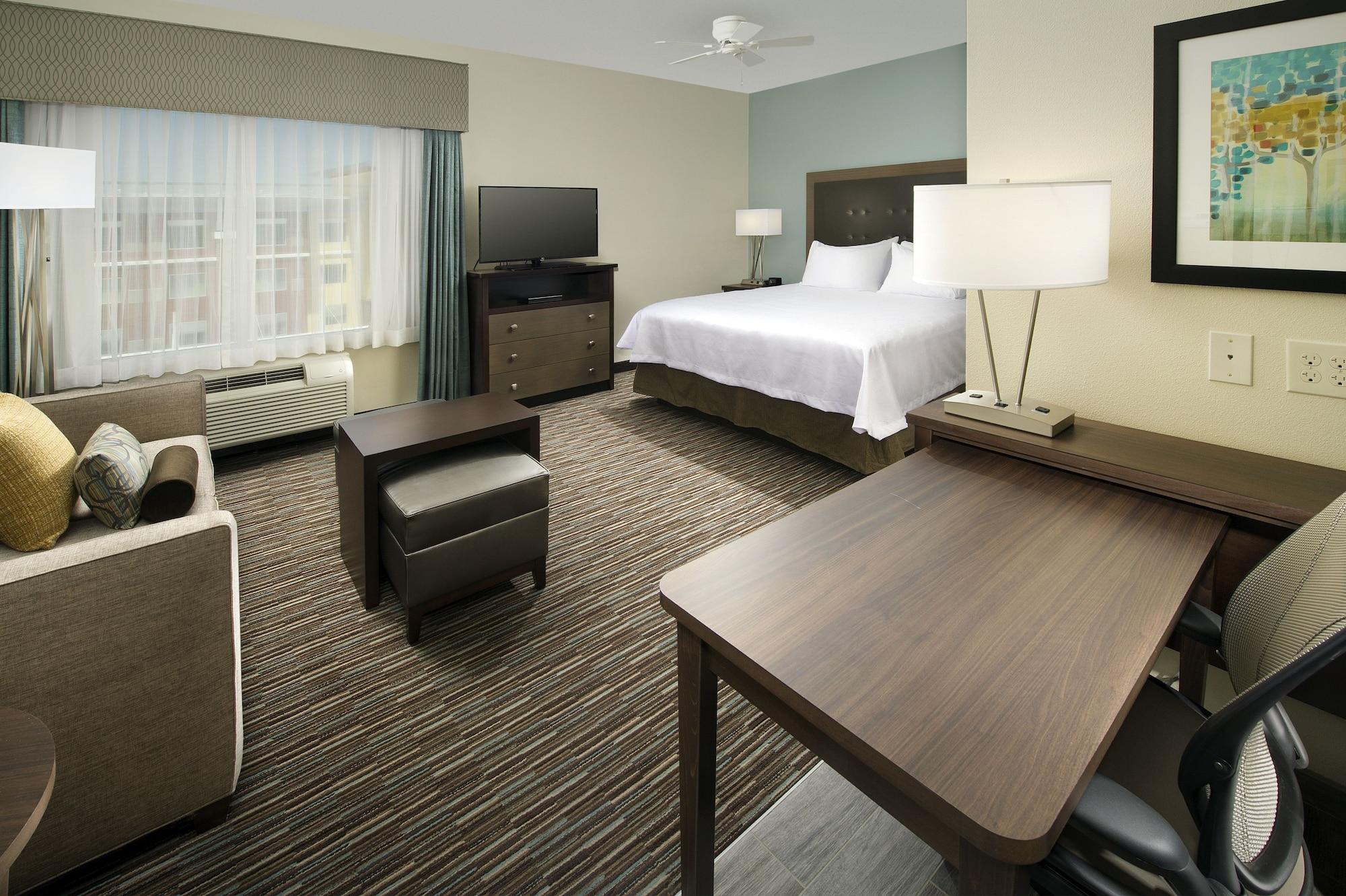 Homewood Suites By Hilton Kansas City Speedway Εξωτερικό φωτογραφία