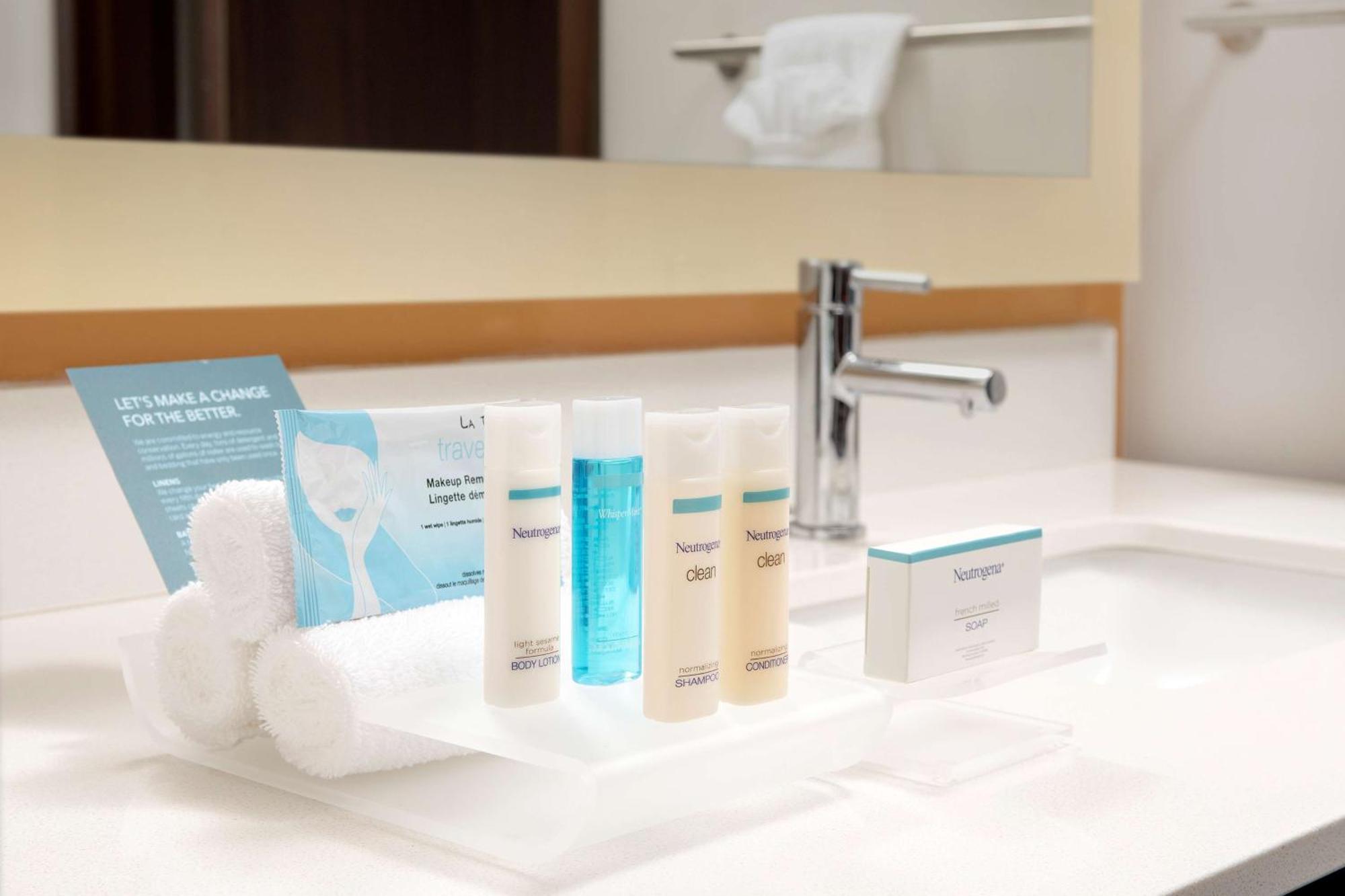 Homewood Suites By Hilton Kansas City Speedway Εξωτερικό φωτογραφία