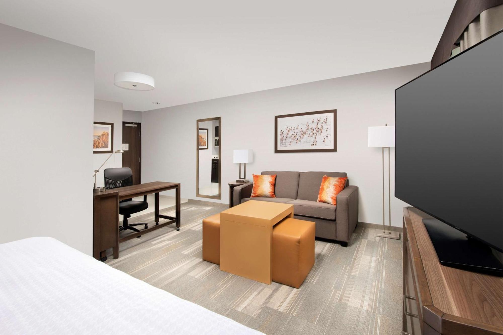 Homewood Suites By Hilton Kansas City Speedway Εξωτερικό φωτογραφία