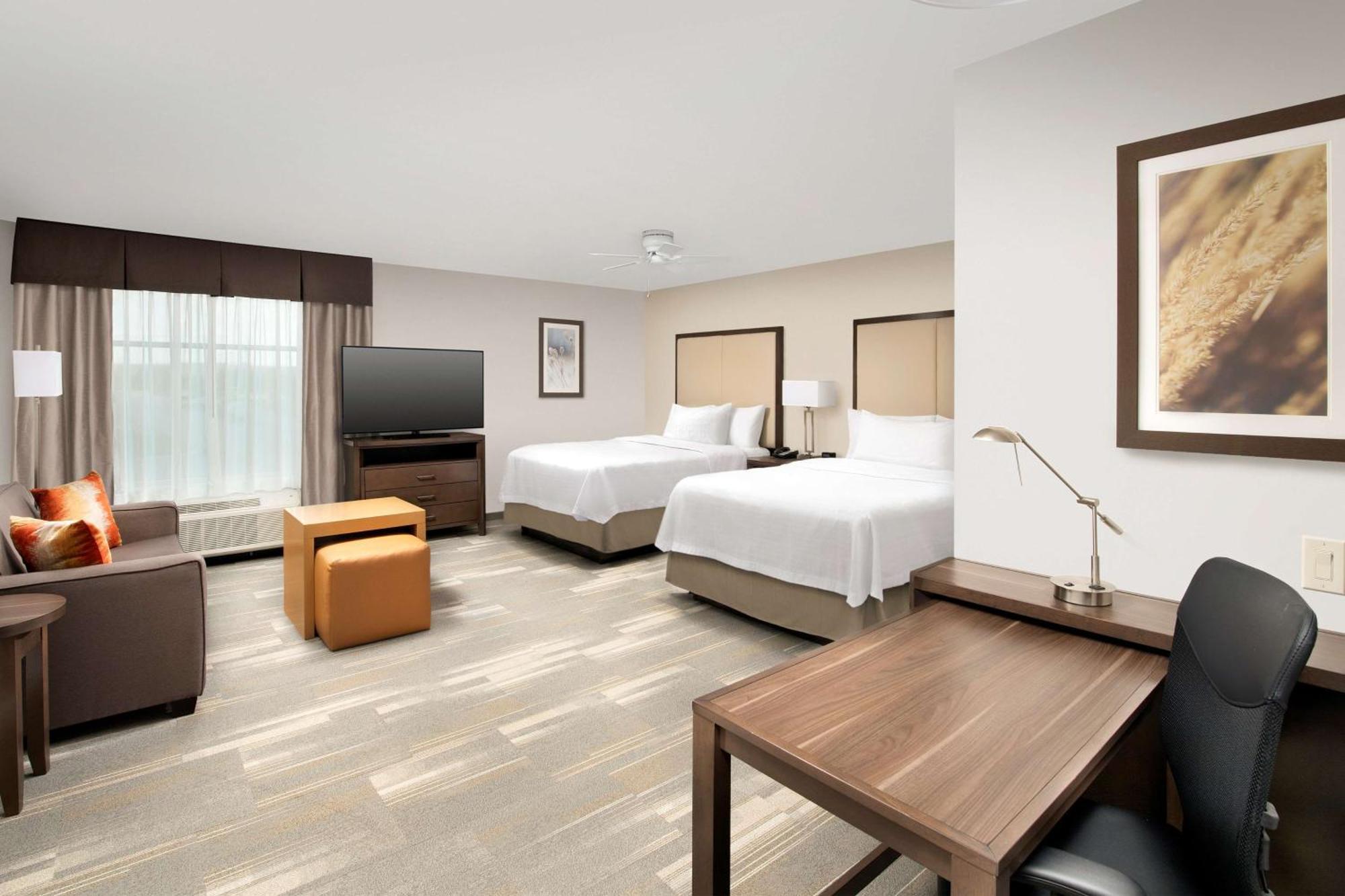 Homewood Suites By Hilton Kansas City Speedway Εξωτερικό φωτογραφία
