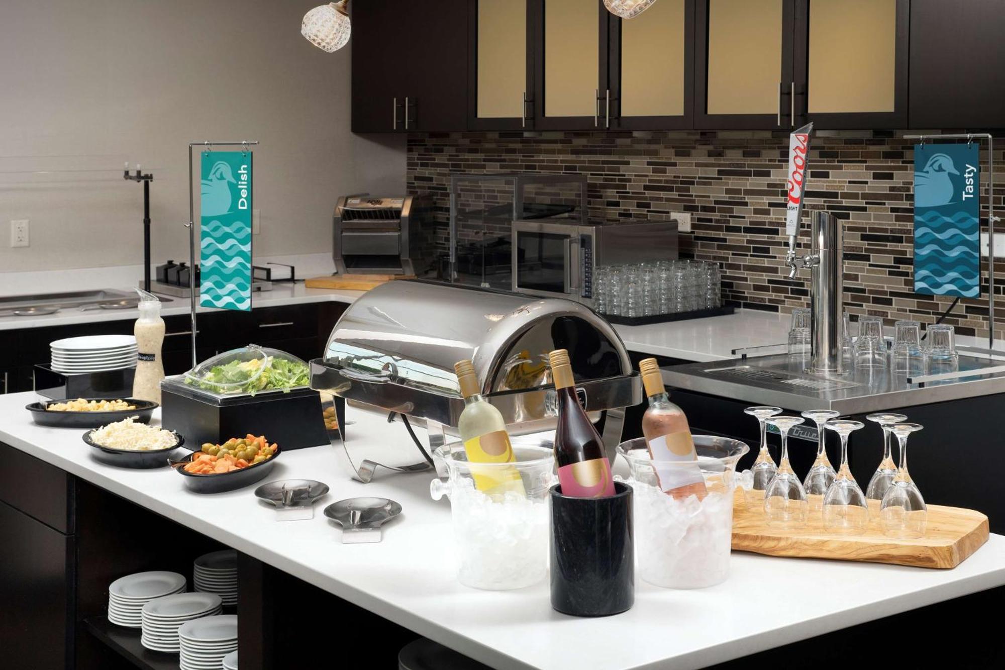 Homewood Suites By Hilton Kansas City Speedway Εξωτερικό φωτογραφία