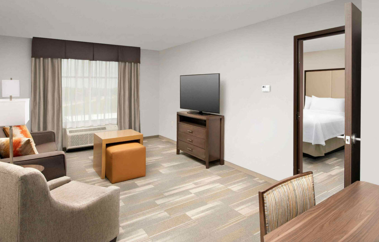 Homewood Suites By Hilton Kansas City Speedway Εξωτερικό φωτογραφία