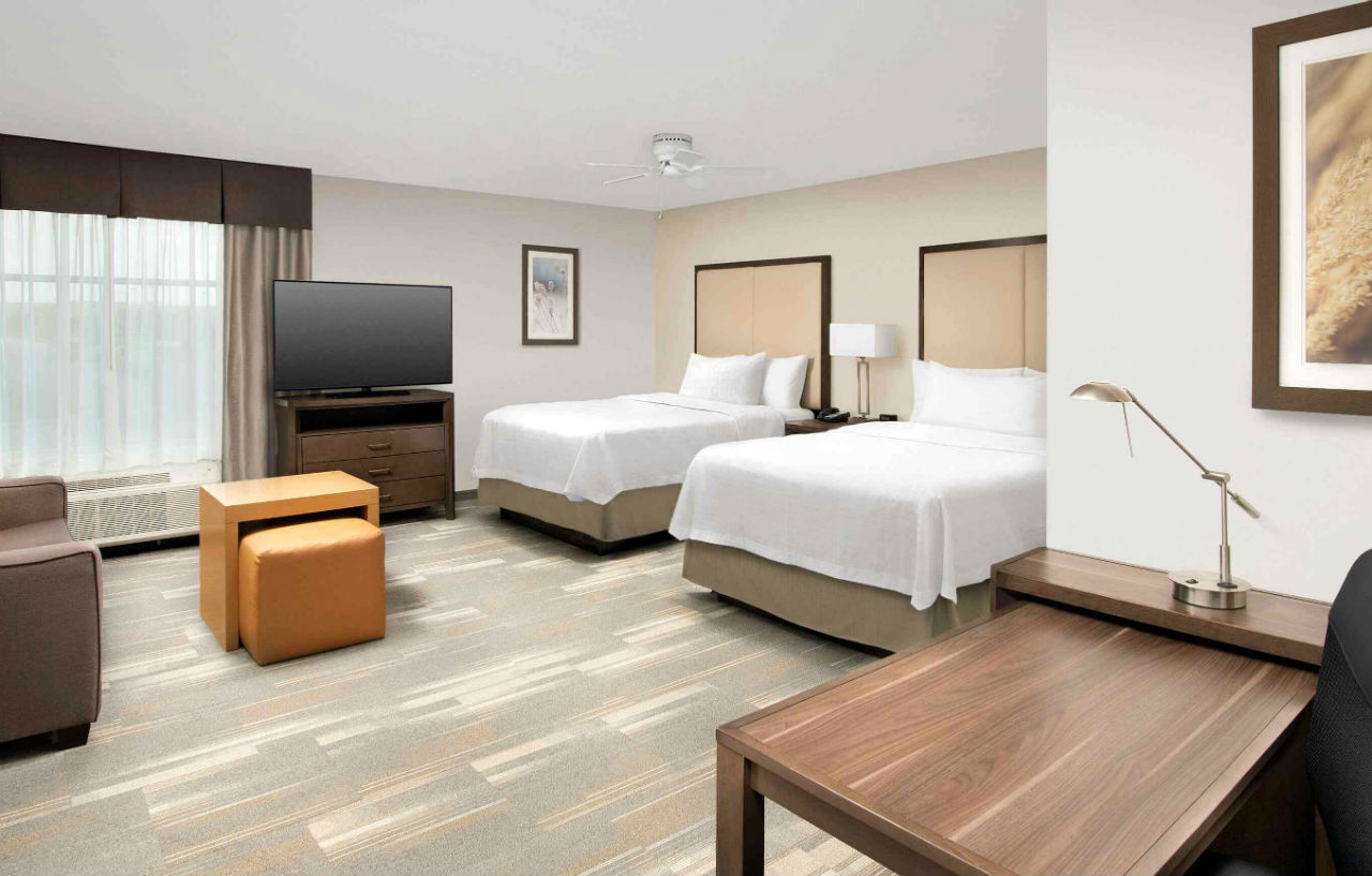 Homewood Suites By Hilton Kansas City Speedway Εξωτερικό φωτογραφία